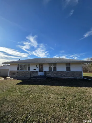 112 S  Marshall Ct, Clayton, IL 62324