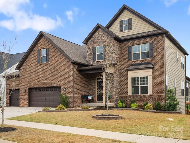 2155 Hanging Rock Rd, Fort Mill, SC 29715