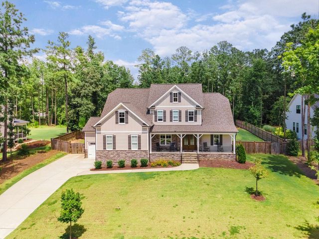 209 Holbrook Hill Ln, Holly Springs, NC 27540