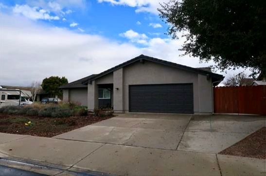1216 N  C St, Lompoc, CA 93436