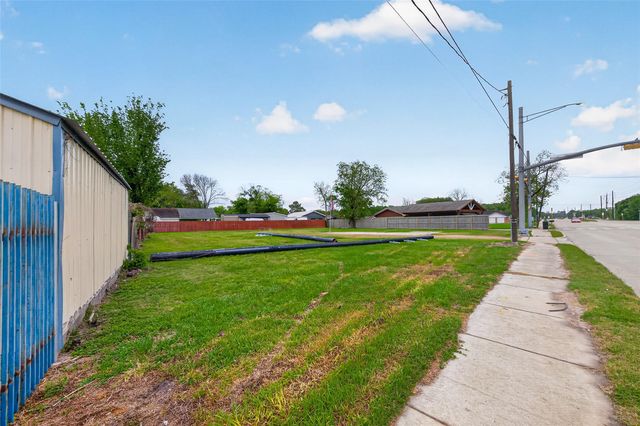 11902 Crosby Lynchburg Rd, Crosby, TX 77532