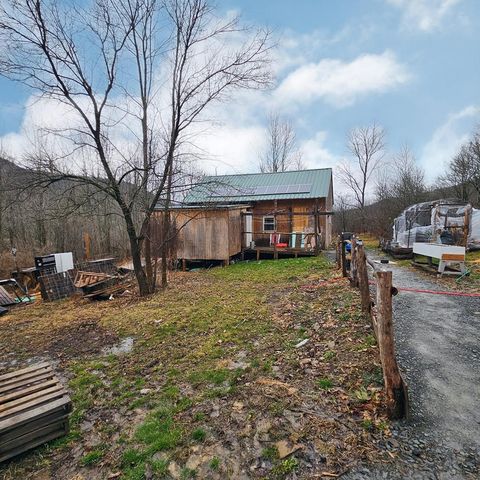 314 Stone Quarry Rd, Westfield, PA 16950