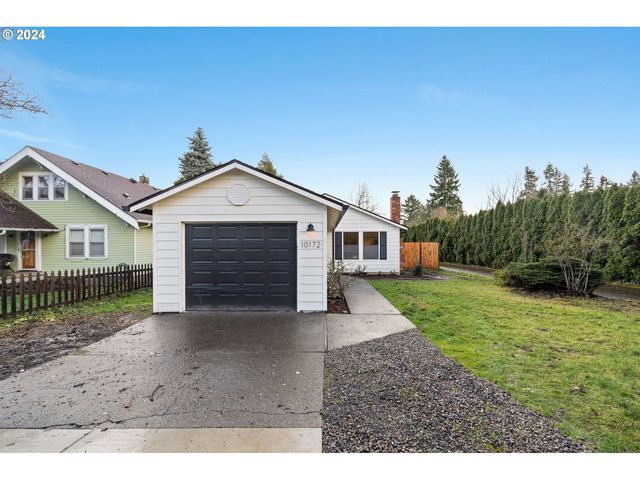 10172 SE 43rd Ave, Milwaukie, OR 97222