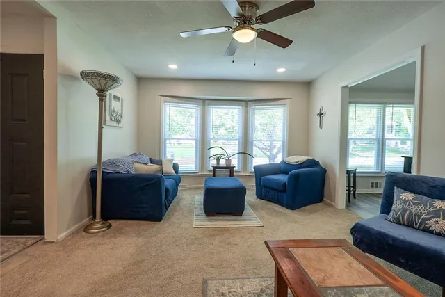 3916 S  Grant Ave, Independence, MO 64055