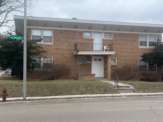 7405 W  Lincoln Ave #1, Milwaukee, WI 53219