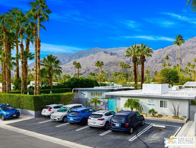 629 S  Thornhill Rd, Palm Springs, CA 92264