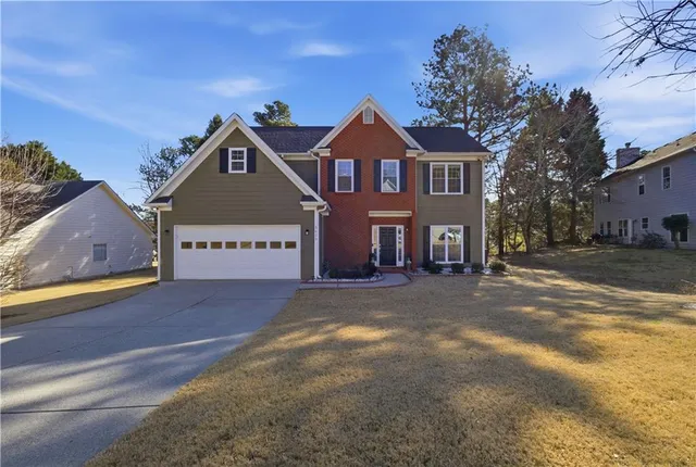 3423 Cascade Ive Dr, Buford, GA 30519