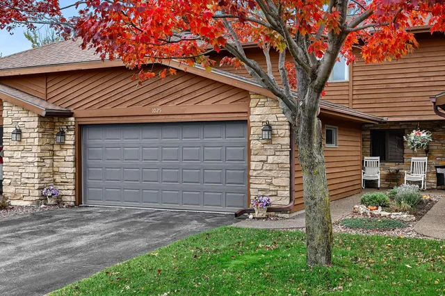 1025 Lauderdale NORTH North, Onalaska, WI 54650