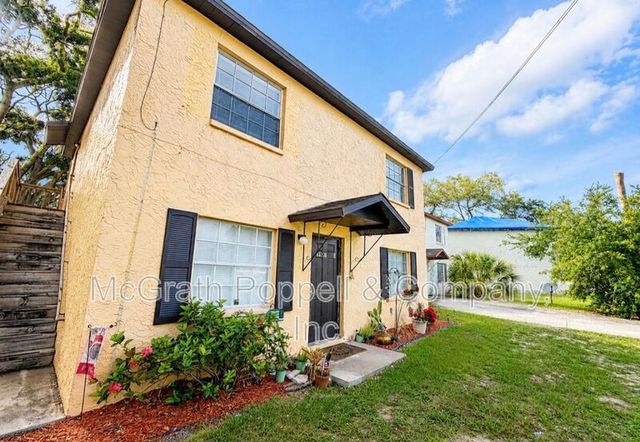 3826 Lakeshore Dr #B, Tampa, FL 33604