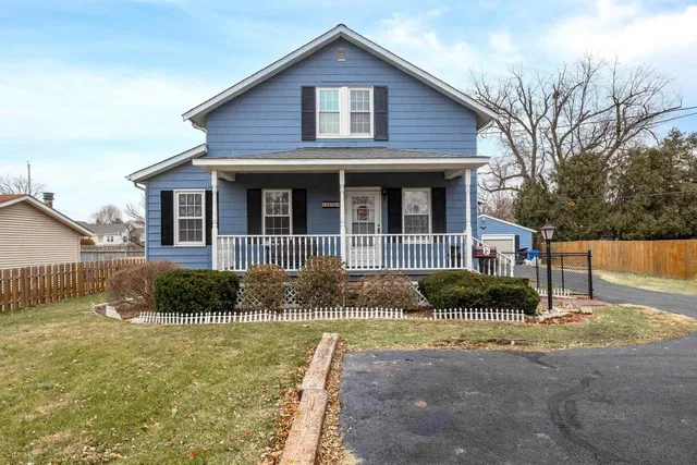 1806 41st St, Moline, IL 61265