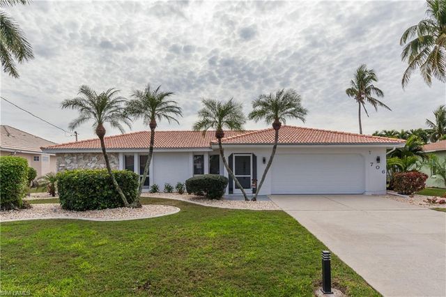 706 SW 52nd St, Cape Coral, FL 33914
