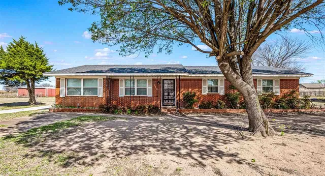 920 W  Nebraska Ave, Cyril, OK 73029