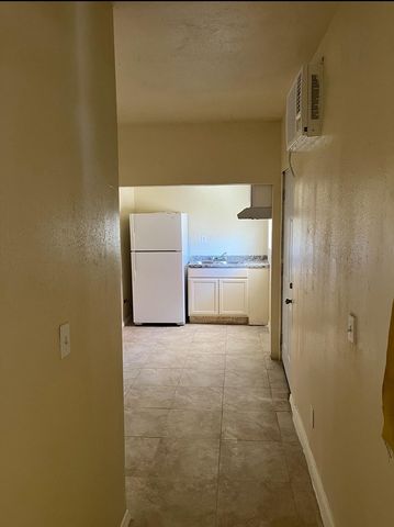 405 N  1st Ave #6, Barstow, CA 92311