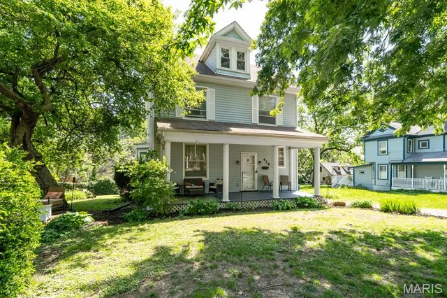 426 Tiffin Ave, Saint Louis, MO 63135