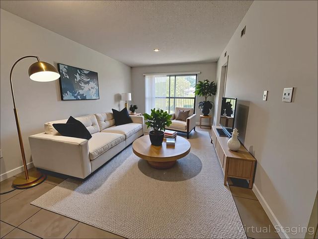 1650 SW 124th Terrace #209D, Hollywood, FL 33027