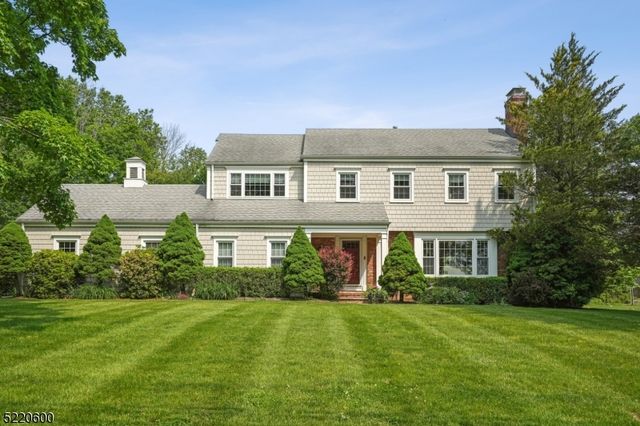 22 Rolling Hill Dr, Morristown, NJ 07960