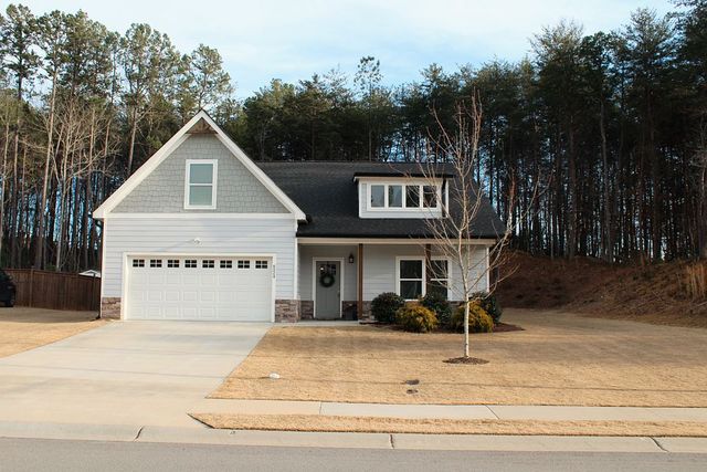 6524 River Station Dr, Lula, GA 30554