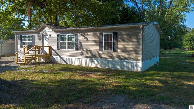 7439 Turning Landing Rd, La Center, KY 42056