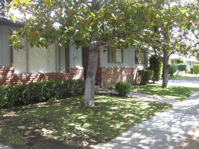 227 Hollis Ave #4, Campbell, CA 95008