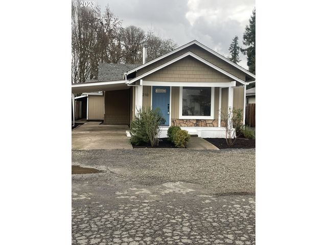 210 Stanley St, Amity, OR 97101