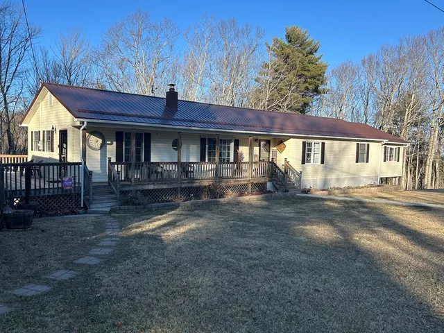 199 S  Chinquapin Ln, Bland, VA 24315