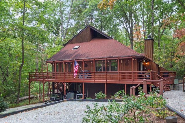 145 Old Turnpike Rd, Mountain Rest, SC 29664