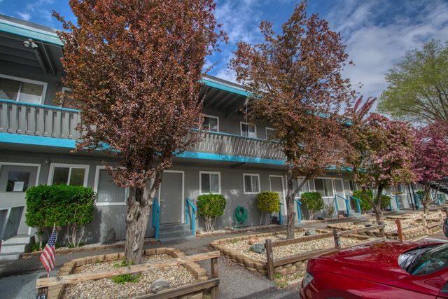 510 Country Village Dr #12, Carson City, NV 89701