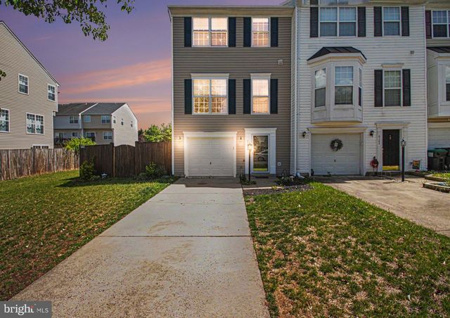 6182 Newton Ln, Bealeton, VA 22712