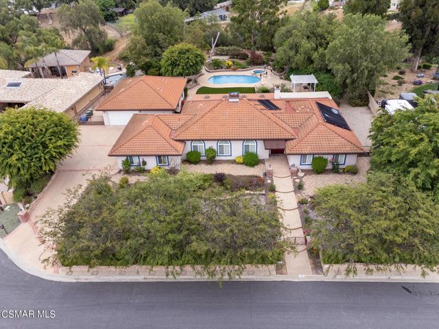 700 Old Stone Pl, Simi Valley, CA 93065