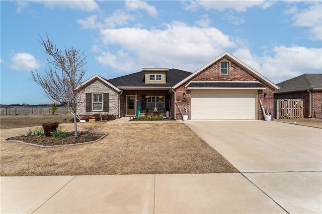 36 E  Loveland Loop, Farmington, AR 72730