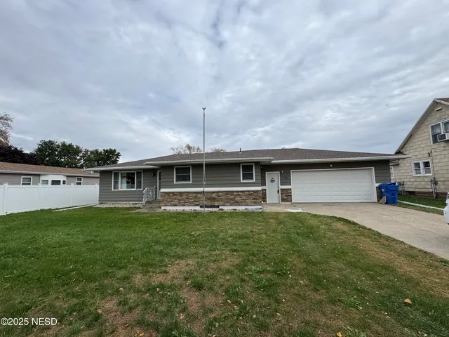 308 5th St   N, Estelline, SD 57234