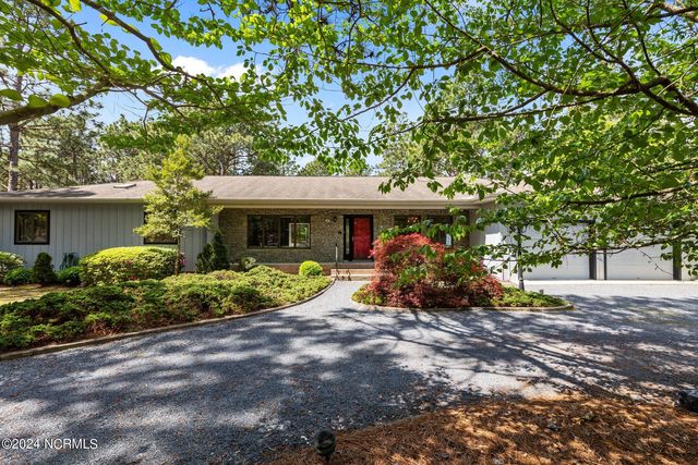 20 Windsong Place, Southern Pines, NC 28327