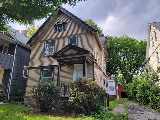 388 Parsells Ave, Rochester, NY 14609