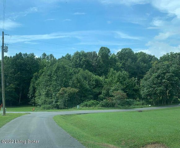 22 Hickory Ln, Russell Springs, KY 42642
