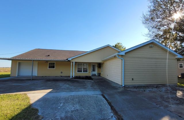 812 E  Highway 90, Iowa, LA 70647