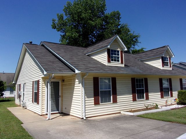 1067 Farm Pond Ln, Rock Hill, SC 29732