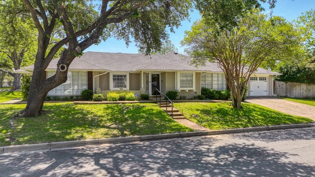 3501 Manchester St, Fort Worth, TX 76109