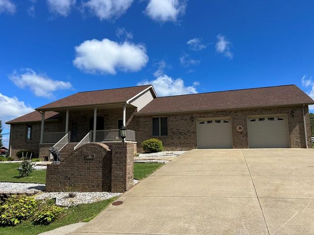 131 Saint Clair Ct, Beckley, WV 25801