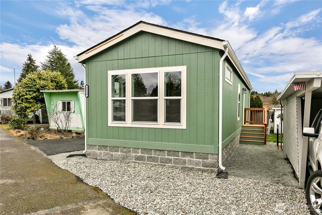 3219 S 181st Place #127, Seattle, WA 98188