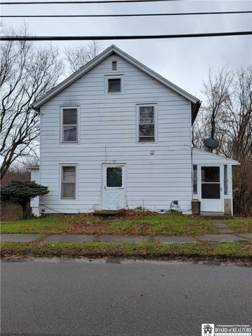 185 Eagle St, Fredonia, NY 14063