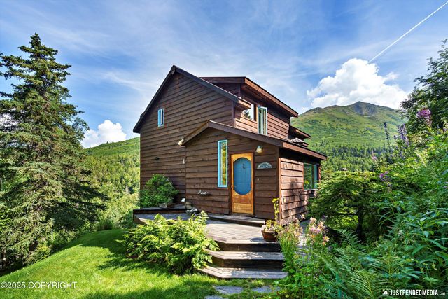 5515 Wild Mountain Dr, Eagle River, AK 99577
