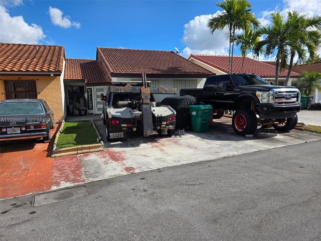 4837 SW 144th Ct, Miami, FL 33175
