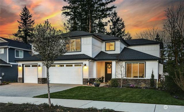 928 10th Place NW, Issaquah, WA 98027