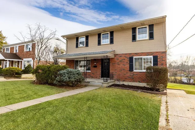 6264 Seiler Dr, Cincinnati, OH 45239