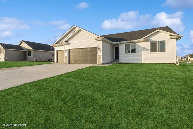 2602 NW 25th St, Ankeny, IA 50023