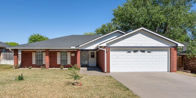 88 Country Club Dr, Canyon, TX 79015