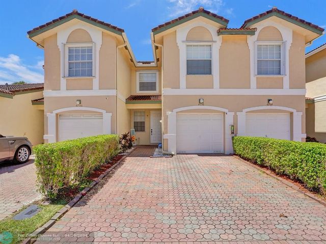 4758 NW 117th Ave, Coral Springs, FL 33076