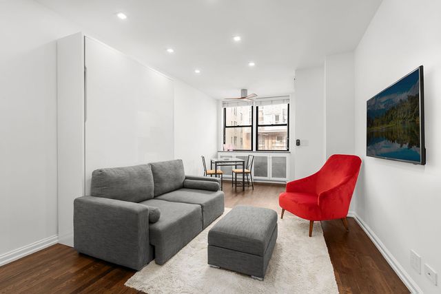 148 E  84th St #5B, New York, NY 10028