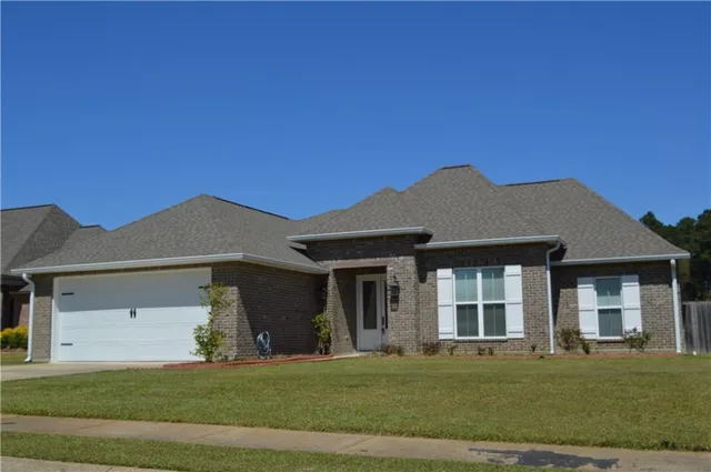 116 Iberia Ln, Pineville, LA 71360