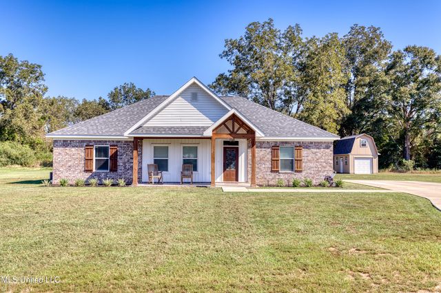 3264 Stonecypher Rd, Lucedale, MS 39452